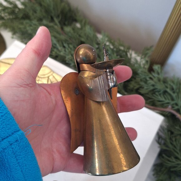 Vintage brass angel candle holder & snuffer , wreath trivet Christmas - Picture 2 of 5